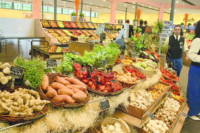 Groentenprijzen lagen gemiddeld 6,3% hoger in 2019, zoals in deze Edeka supermarkt. Foto: Groenten&Fruit
