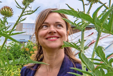 Gemeenschapslandbouw is een duidelijke trend, schetst Marijtje Mulder. Zij ziet hierin een oplossing voor een voedselproductiesysteem dat tegen zijn grenzen aanloopt. - Foto: Fred Leeflang