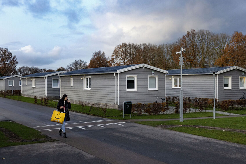 Huisvesting voor arbeidsmigranten. De te krappe huizenmarkt is een van de redenen waarom volgens de Arbeidsinspectie Nederland minder arbeidsmigranten zou moeten willen binnenhalen. - foto: ANP