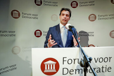 Thierry Baudet van Forum voor Democratie viert overwinningen in heel Nederland, maar vooral in het Westen. - Foto: ANP