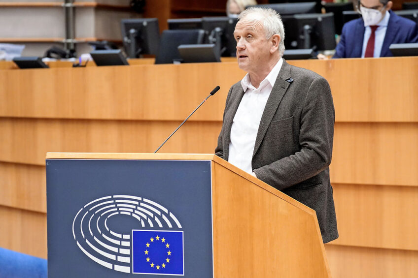 De standpunten liggen mijlenver uiteen , aldus de onderhandelaar Peter Jahr van het Europees Parlement. Foto: EP/Philippe Buissin