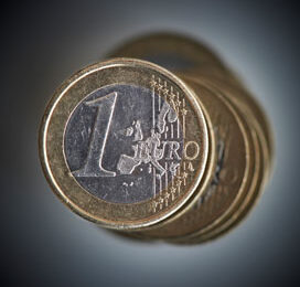 Euro daalt tot laagste niveau sinds zomer 2012