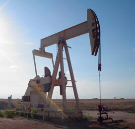 Olieprijs loopt weer op, gas- en stroomprijs dalen