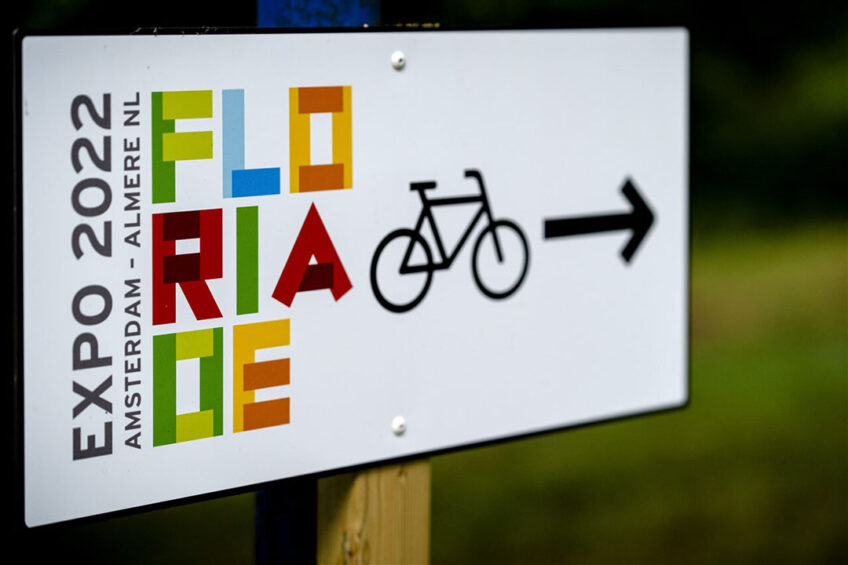 Op de fiets naar de Floriade om die te promoten, dat gaan tuinders zondag 14 augustus doen. - Foto: ANP